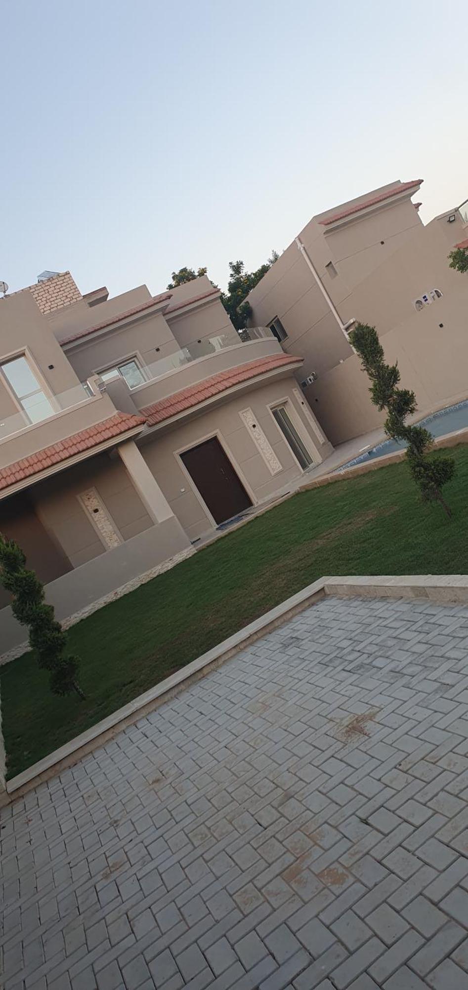 New Furnitured With Swimming Pool And Garden At King Mariot Vila